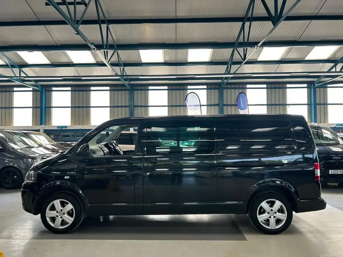 Used VW T5 Highline 140 HP (102 kW) 2014 Black Van