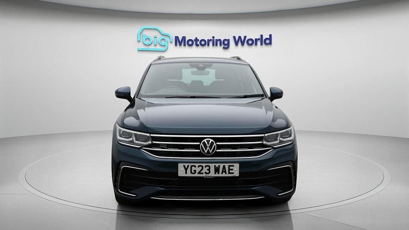 Used VW Tiguan R-line 242 HP (177 kW) 2023 SUV