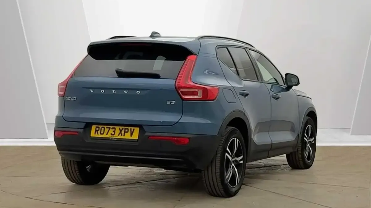 Used Volvo XC40 Plus 163 HP (119 kW) 2024 SUV