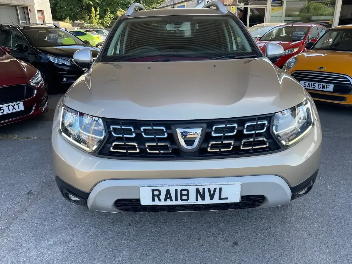 Used Dacia Duster Comfort 114 HP (83 kW) 2018 Beige SUV