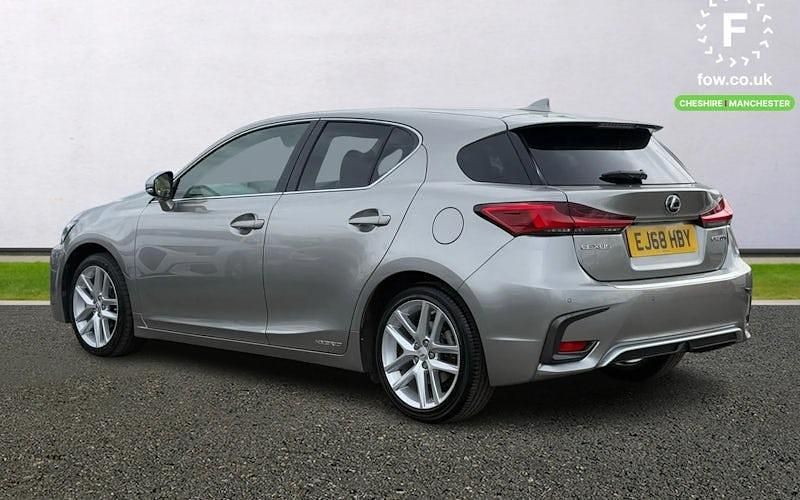 Used Lexus CT200h 136 HP (100 kW) 2018 Silver Hatchback