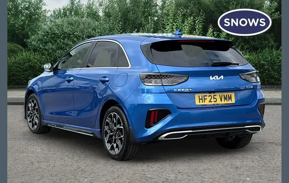 Used Kia Ceed GT-Line 140 HP (102 kW) 2024 Blue Hatchback