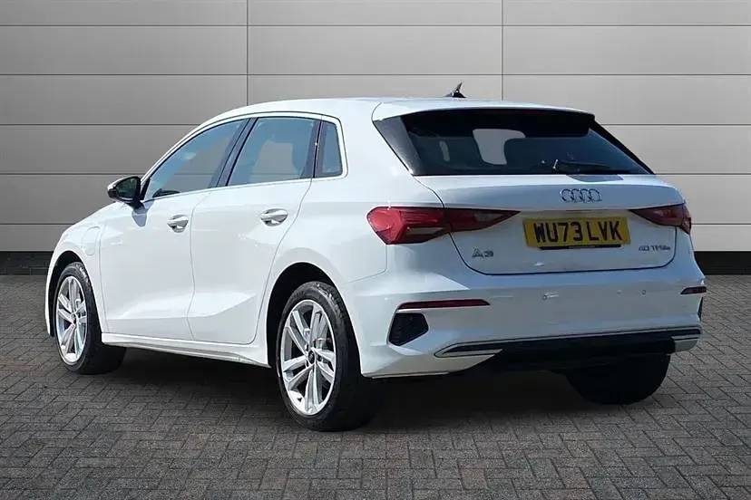 Used Audi A3 e-tron Sport 204 HP (150 kW) 2023 White Hatchback