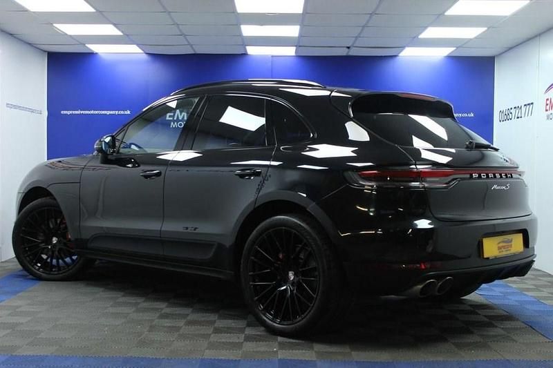 Used Porsche Macan 354 HP (260 kW) 2019 Black SUV