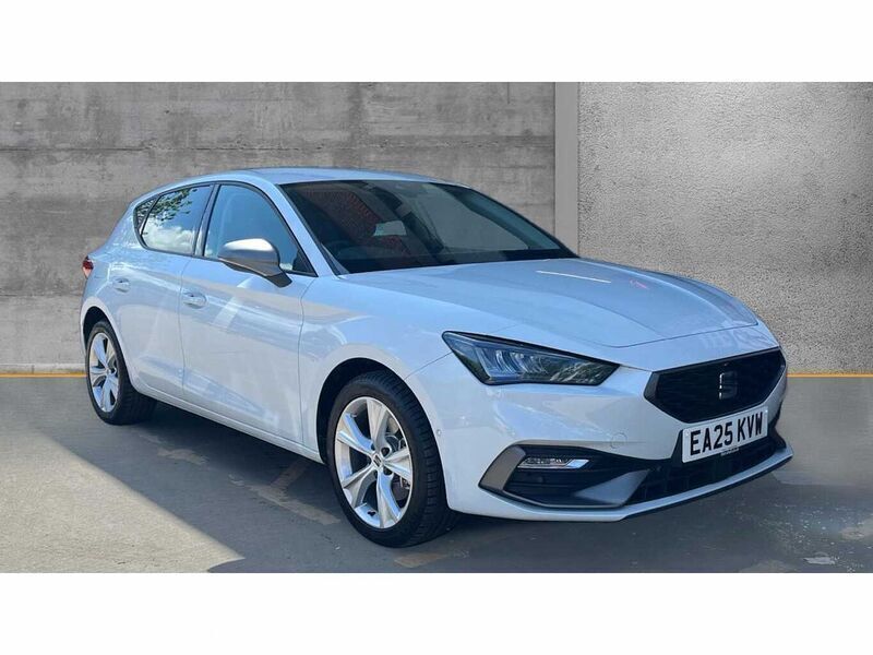 Used 2025 Seat Leon FR Hatchback | £25,490 - Image 1/4