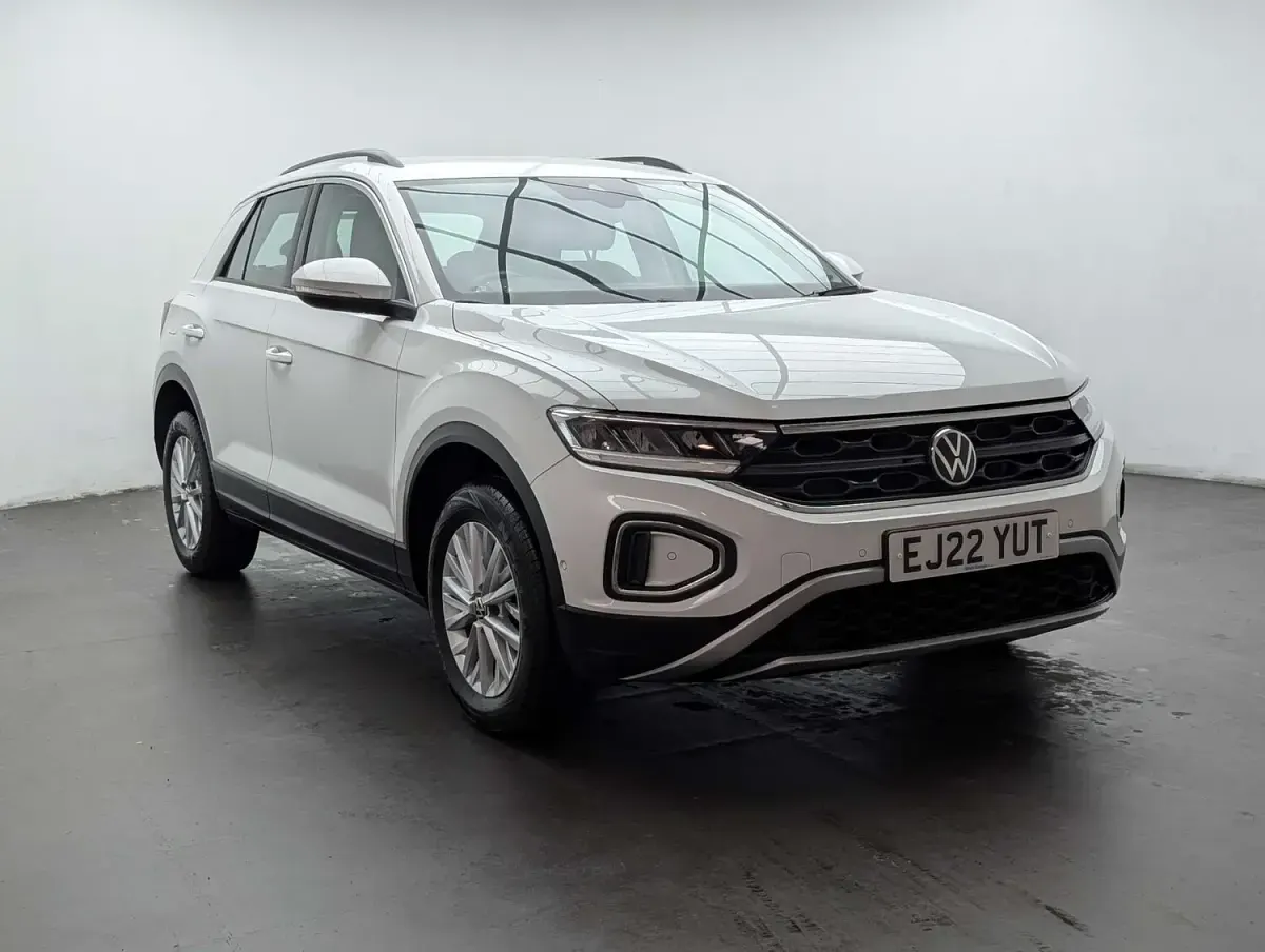 Used VW T-Roc Life 150 HP (110 kW) 2022 White SUV