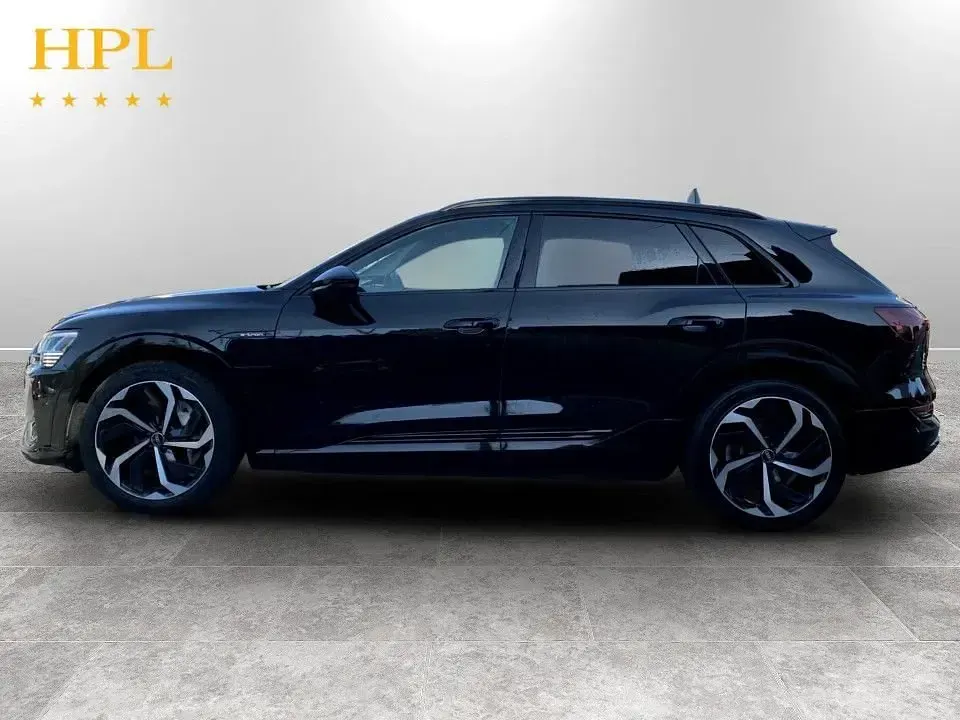 Used Audi e-tron Black Edition 300 kW (408 HP) 2022 Black SUV