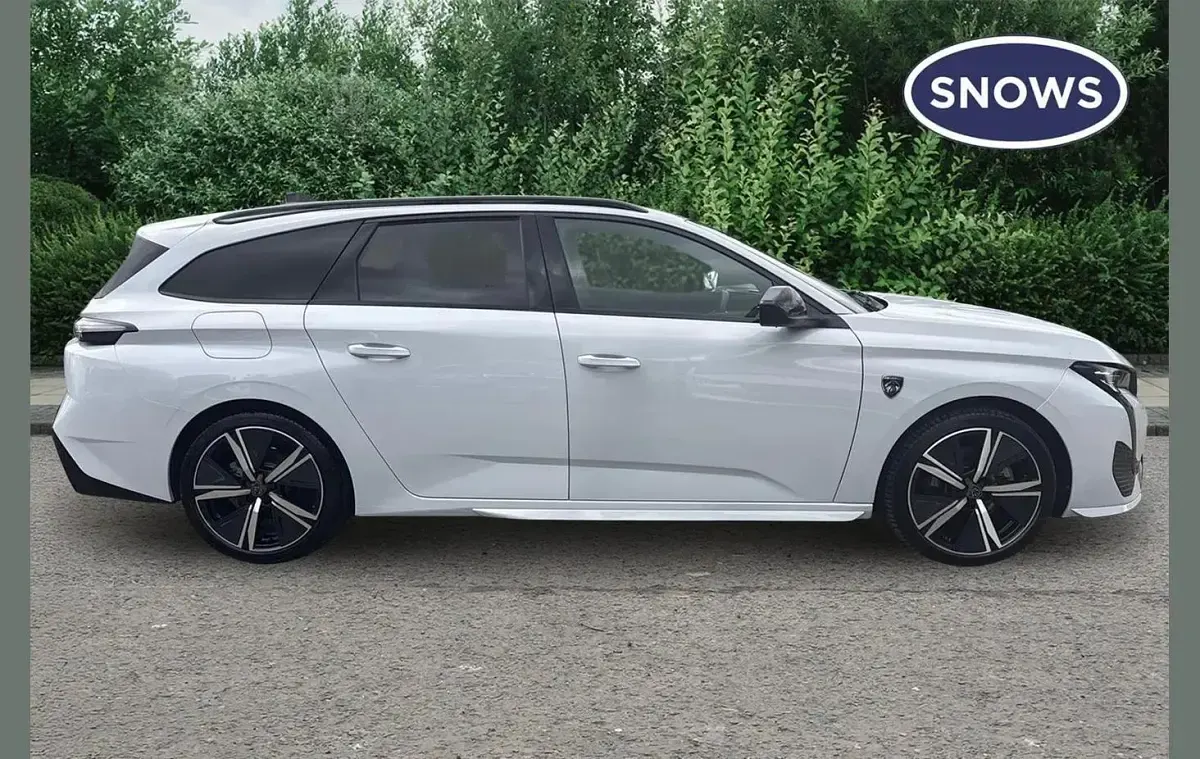 Used Peugeot 308 GTi 134 HP (98 kW) 2025 White Estate
