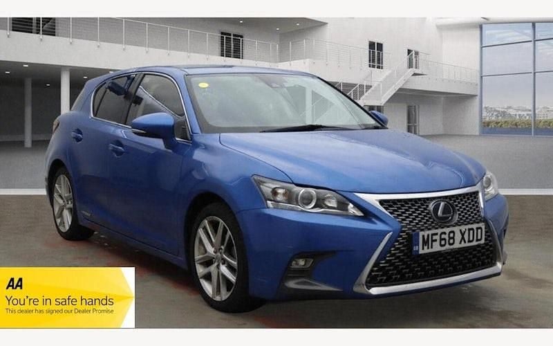 Used Lexus CT200h Luxury Line 136 HP (100 kW) 2018 Blue Hatchback