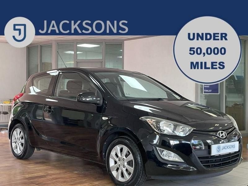 Black Used 2014 Hyundai i20 Active Hatchback | £4,740 (Fair price) - Image 1/3