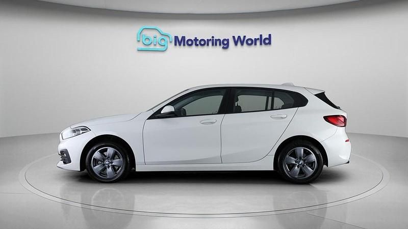 Used BMW 116 116 HP (85 kW) 2022 White Hatchback