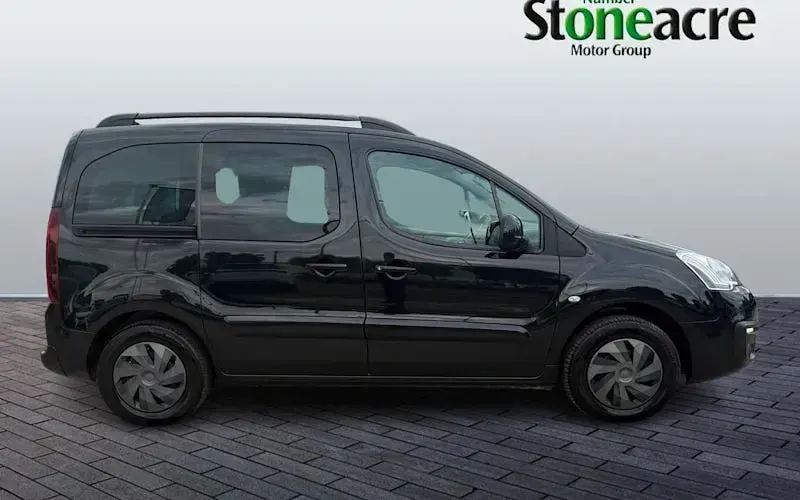 Used Citroën Berlingo Flair 99 HP (72 kW) 2017 Black MPV