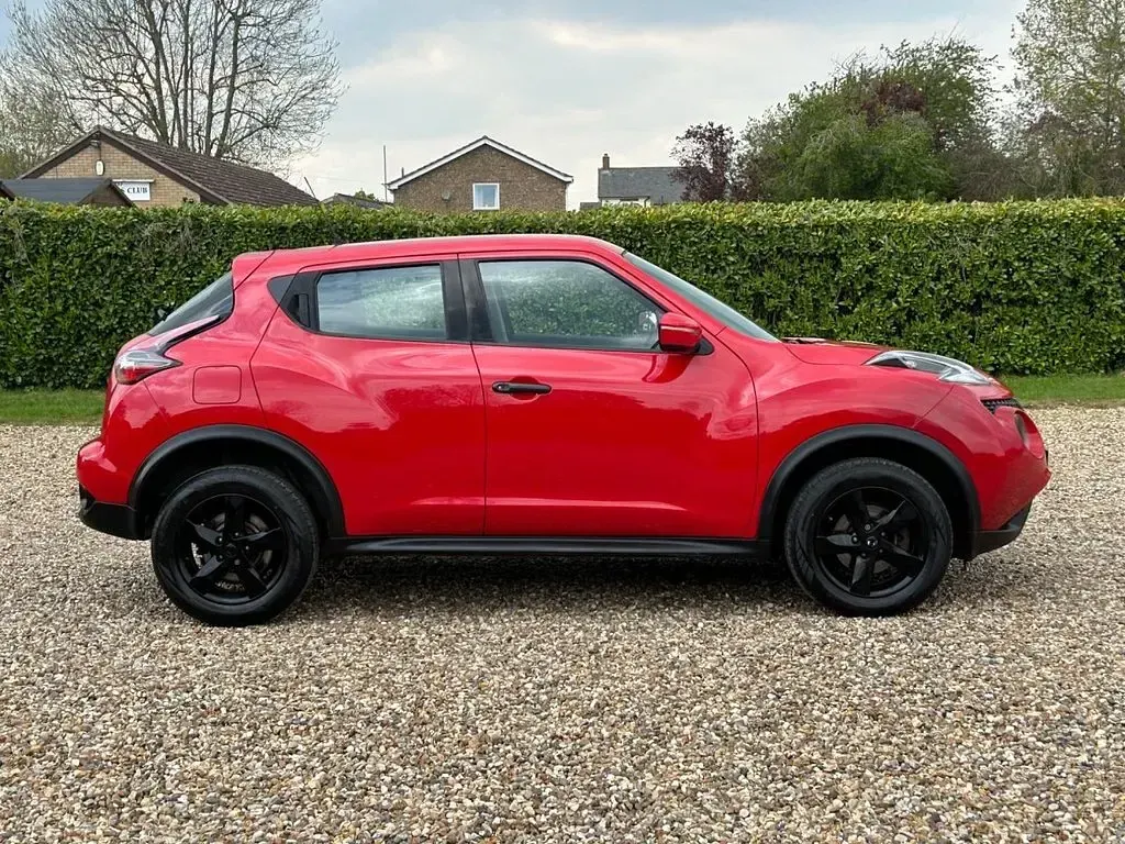 Used Nissan Juke Visia 2015 Red SUV