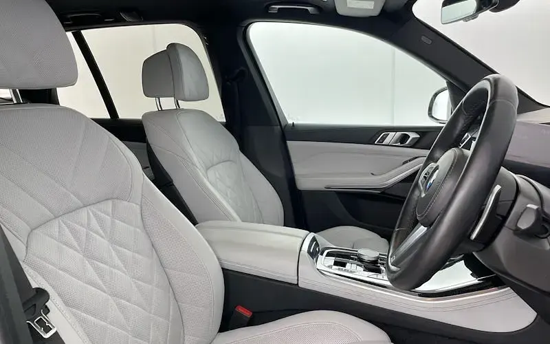 Used BMW X5 M Sport 298 HP (219 kW) 2024 White SUV