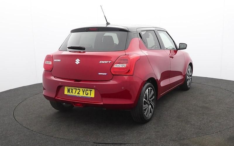 Używany Suzuki Swift SZ5 83 KM (61 kW) 2023 Czerwony Hatchback