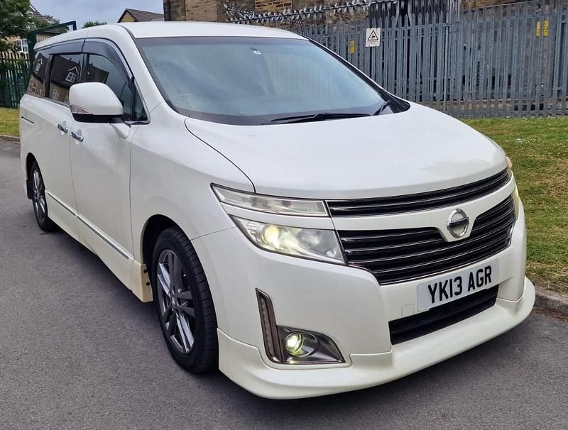 Used Nissan Elgrand 2013 White MPV