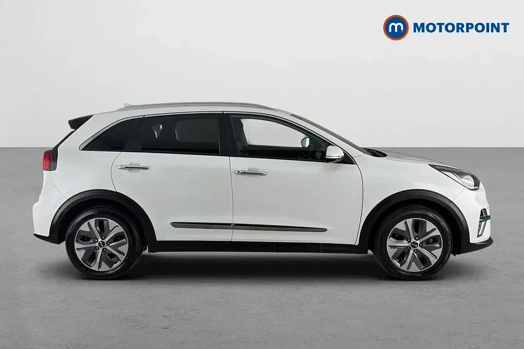Used Kia e-Niro 150 kW (204 HP) 2021 White SUV