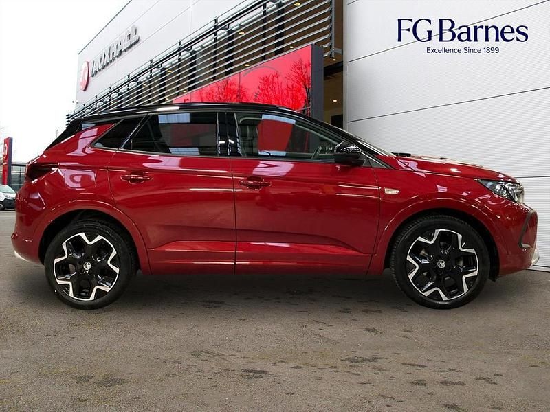 Used Vauxhall Grandland X Ultimate 128 HP (94 kW) 2022 Red SUV
