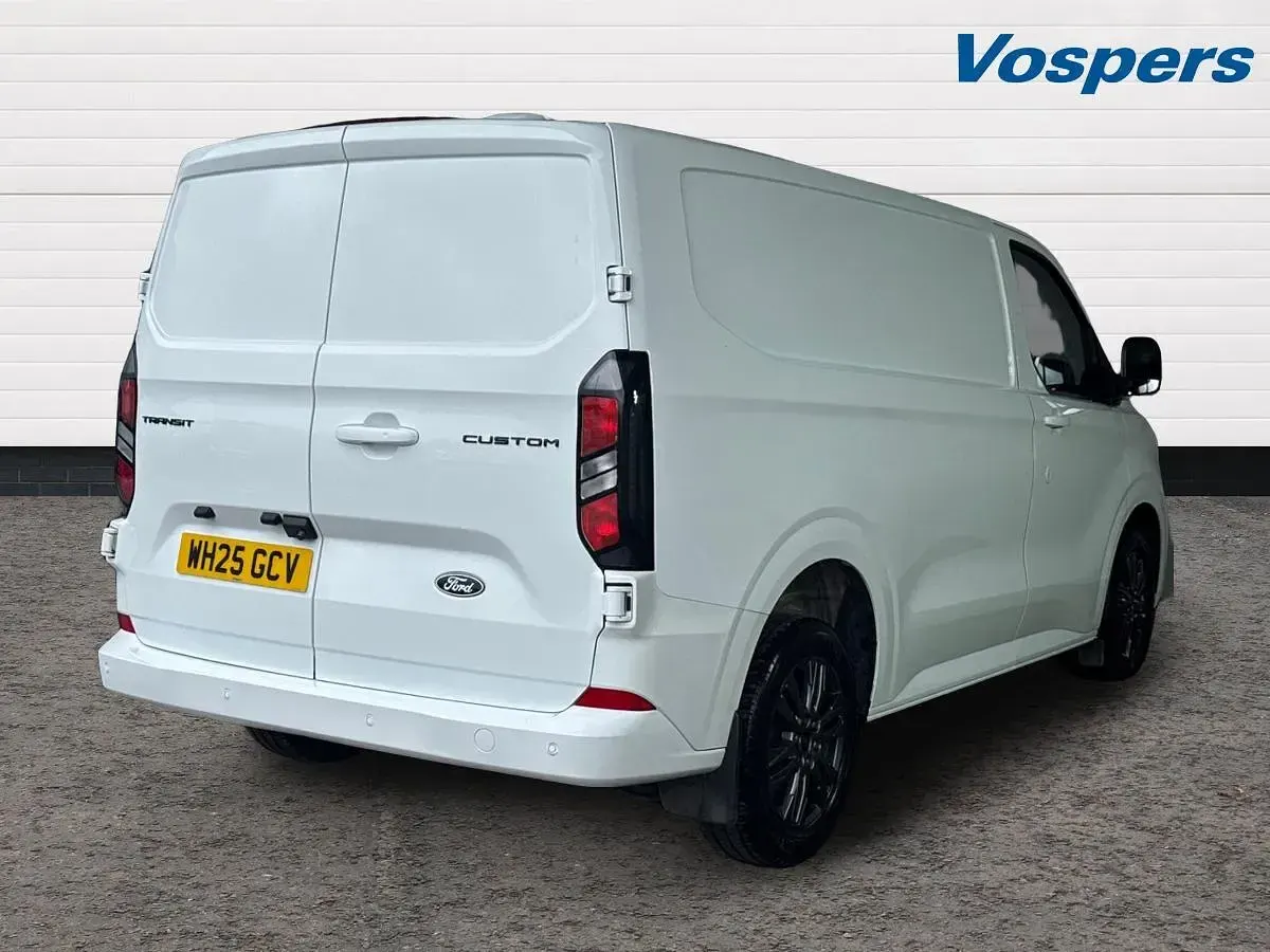 Used Ford Transit Custom Limited 136 HP (100 kW) 2025 White Van