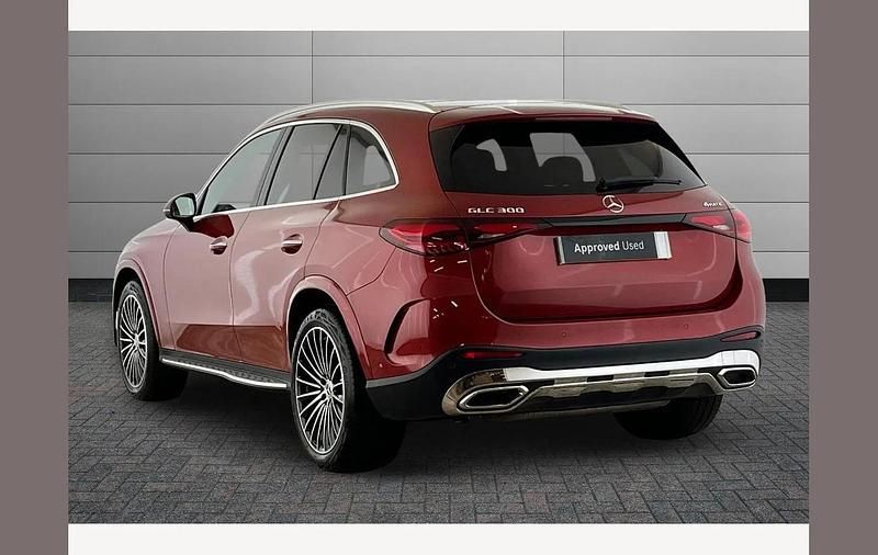 Used Mercedes GLC300e AMG Line Premium Plus 254 HP (186 kW) 2023 Red SUV