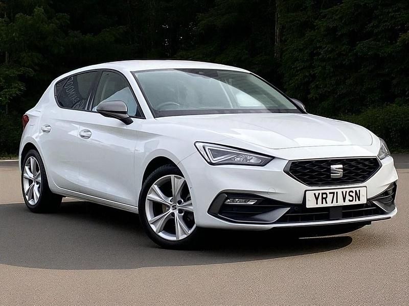 White Used 2021 Seat Leon FR Hatchback | £13,495 (Fair price) - Image 1/2