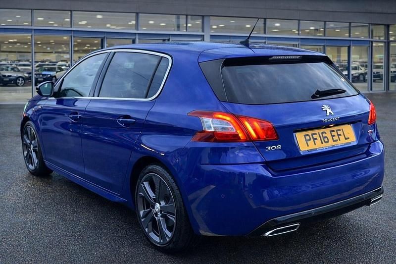 Used Peugeot 308 GT-line 120 HP (88 kW) 2016 Blue Hatchback