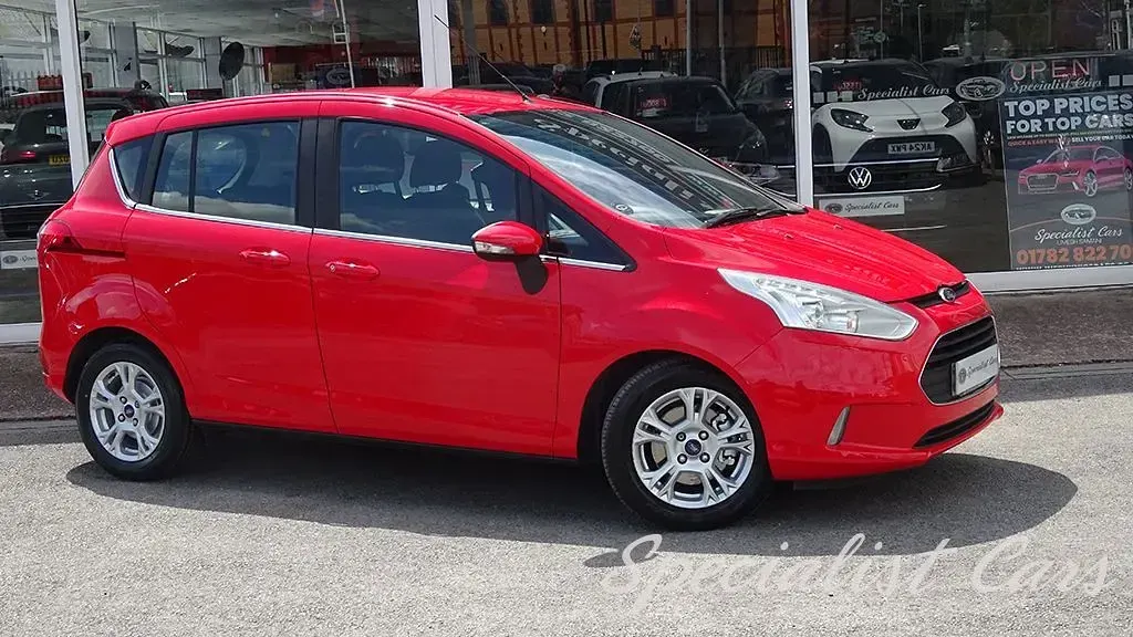 Used Ford B-MAX Zetec 100 HP (73 kW) 2013 Red MPV