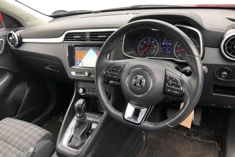 Used MG ZS Excite 111 HP (81 kW) 2020 Red SUV