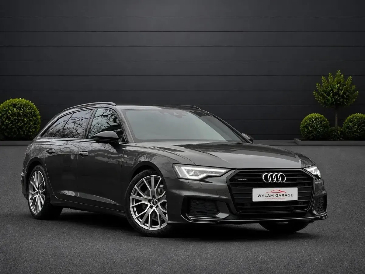Begagnad Audi A6 Black Edition 204 HK (150 kW) 2023 Grå Kombi
