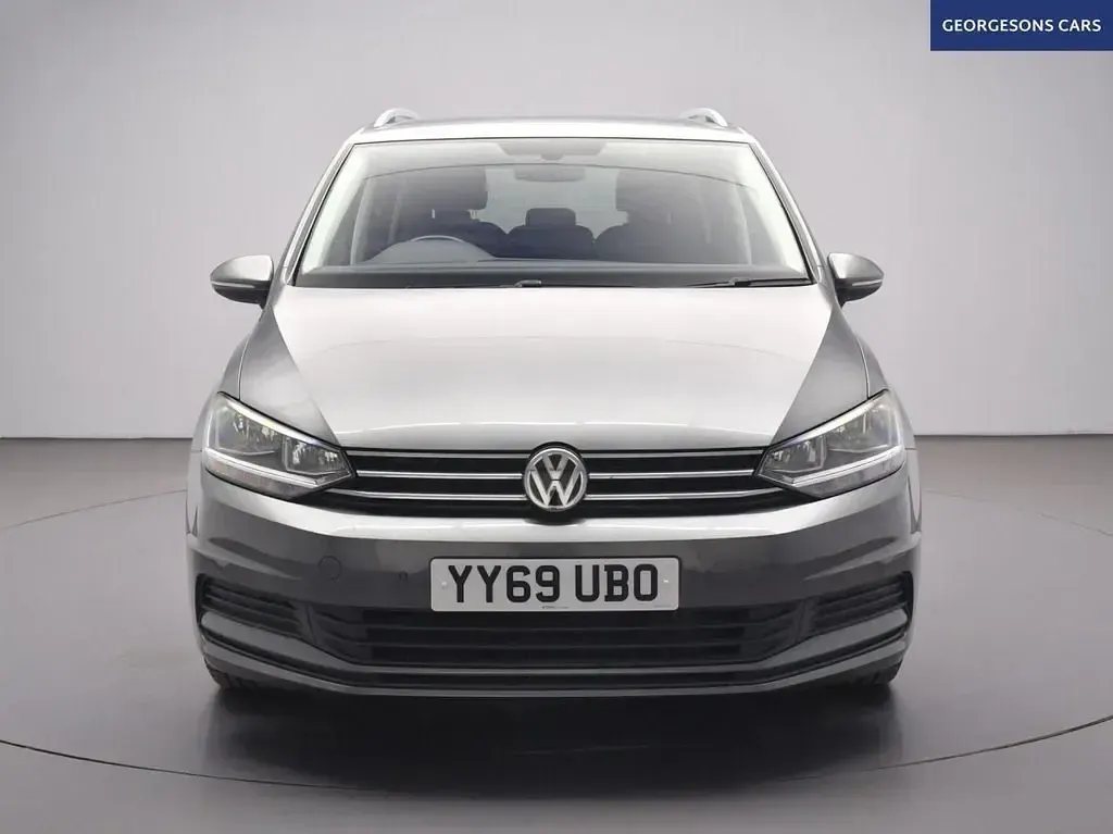 Used VW Touran SE 115 HP (84 kW) 2019 Grey MPV