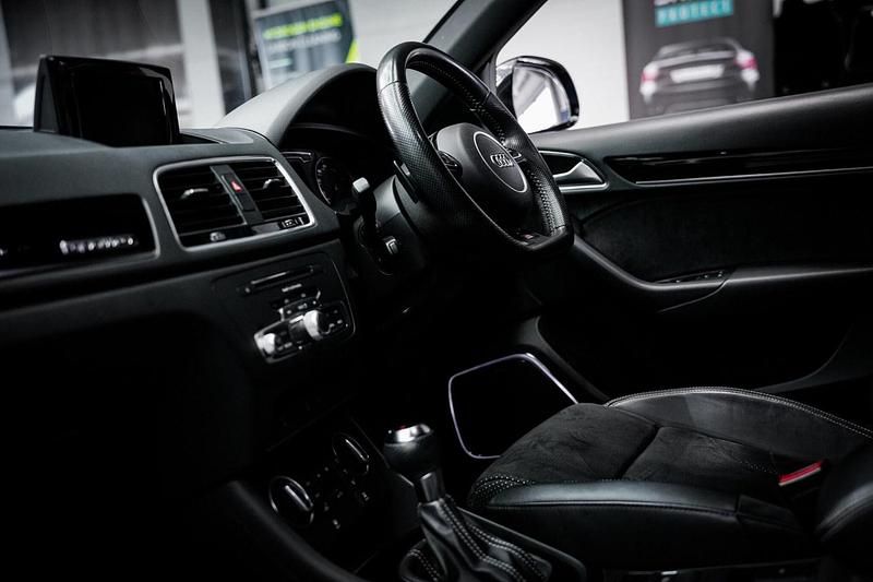 Used Audi Q3 Black Edition 180 HP (132 kW) 2018 Blue SUV