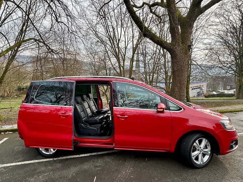 Used Seat Alhambra XCELLENCE 150 HP (110 kW) 2017 Red MPV