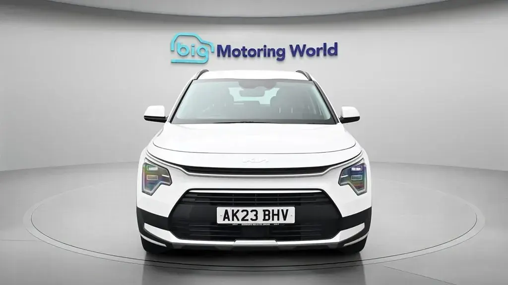 Used Kia Niro 139 HP (102 kW) 2023 White SUV