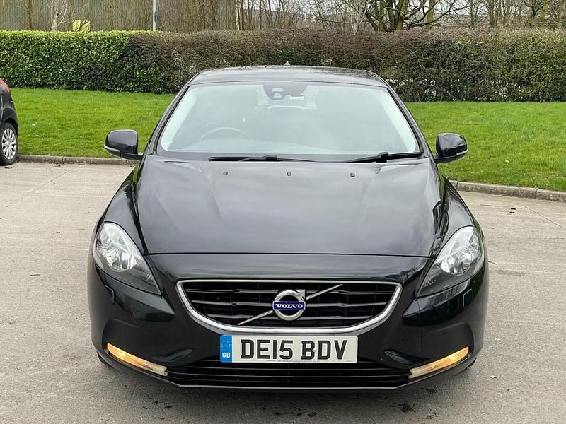 Used Volvo V40 SE 2015 Black Hatchback