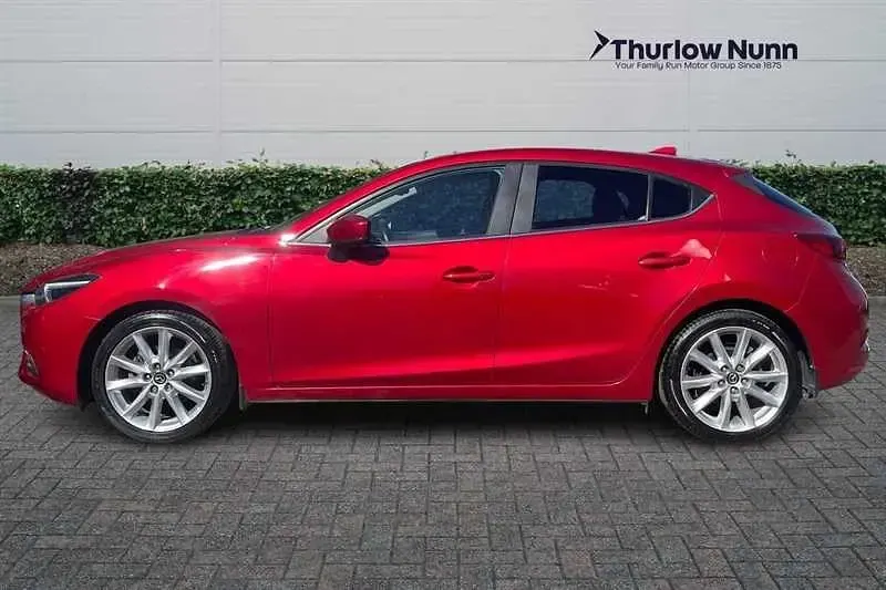 Used Mazda 3 Inclusive 129 HP (94 kW) 2018 Red Hatchback