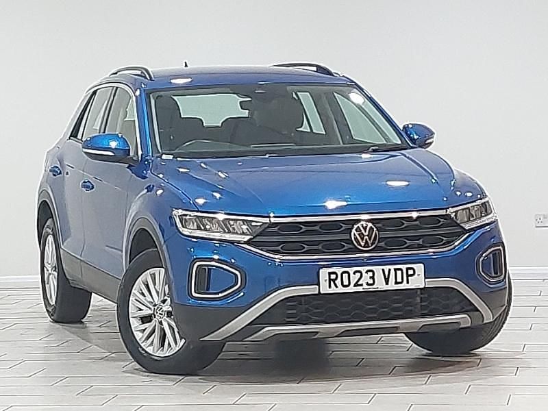 Used VW T-Roc Life 150 HP (110 kW) 2023 Blue SUV