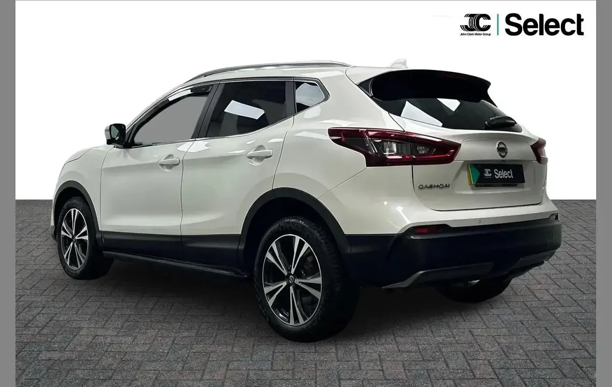 Used Nissan Qashqai N-Connecta 115 HP (84 kW) 2020 White SUV