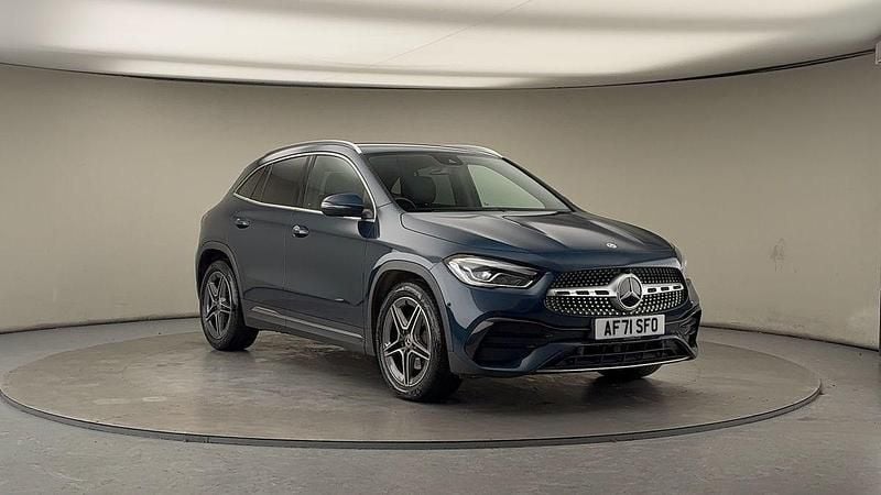 Denim blue Used 2021 Mercedes GLA200 Executive SUV | £23,200 (Fair price) - Image 1/4