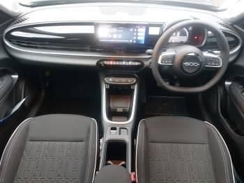 New Fiat 600 100 HP (73 kW) 2025 Black SUV