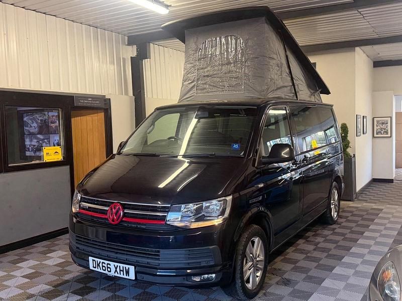 Used VW Caravelle SE 204 HP (150 kW) 2016 Black MPV