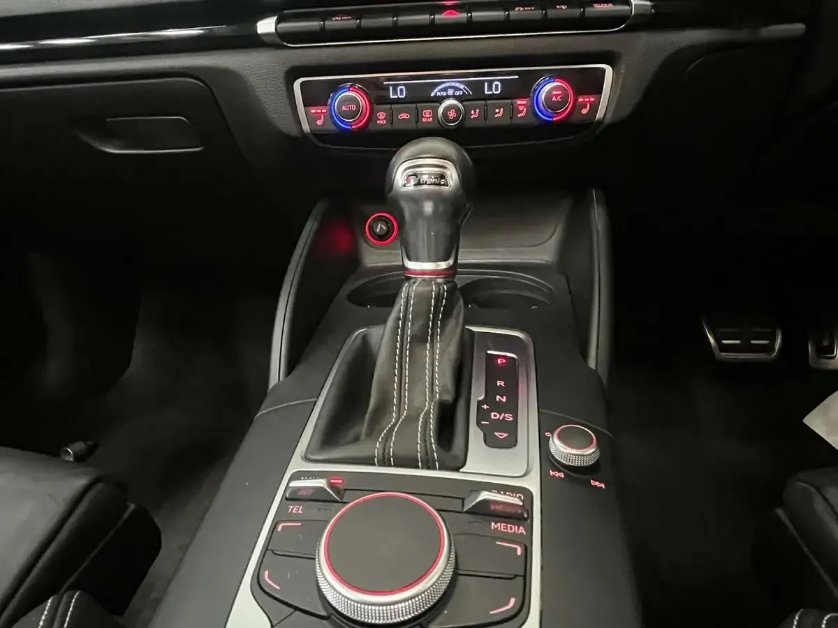 Used Audi S3 Sportback Performance 300 HP (220 kW) 2015 Blue Hatchback