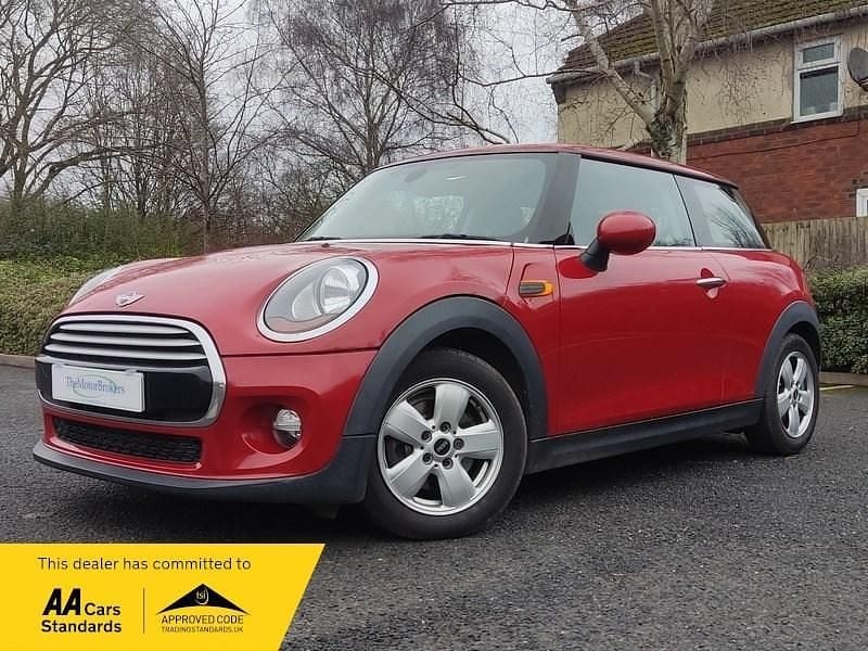 Red Used 2014 Mini Cooper Hatchback | £7,991 (Good price) - Image 1/4