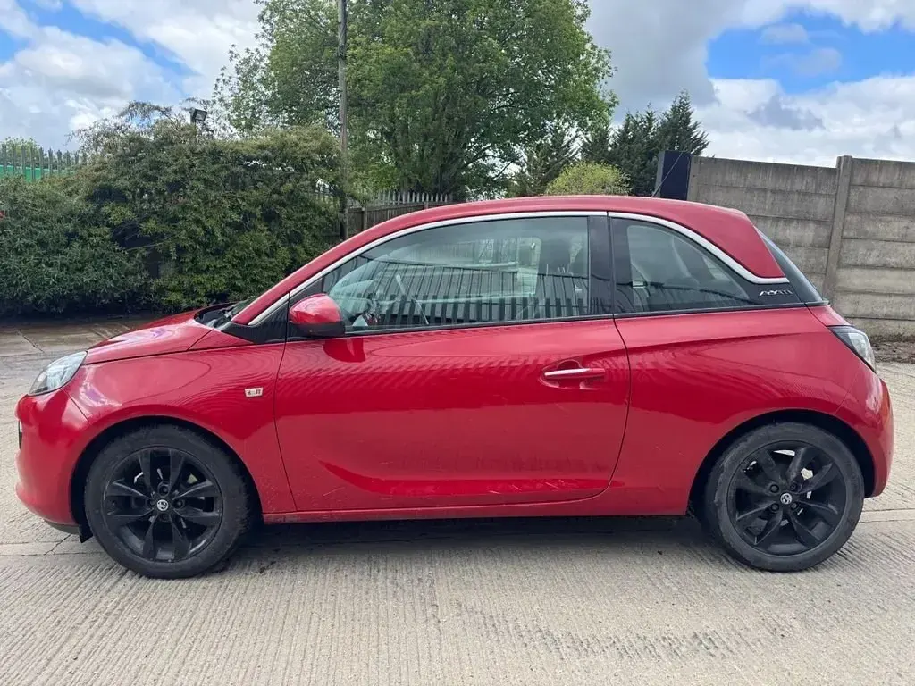 Używany Vauxhall Adam Jam 70 KM (51 kW) 2014 Czerwony Hatchback