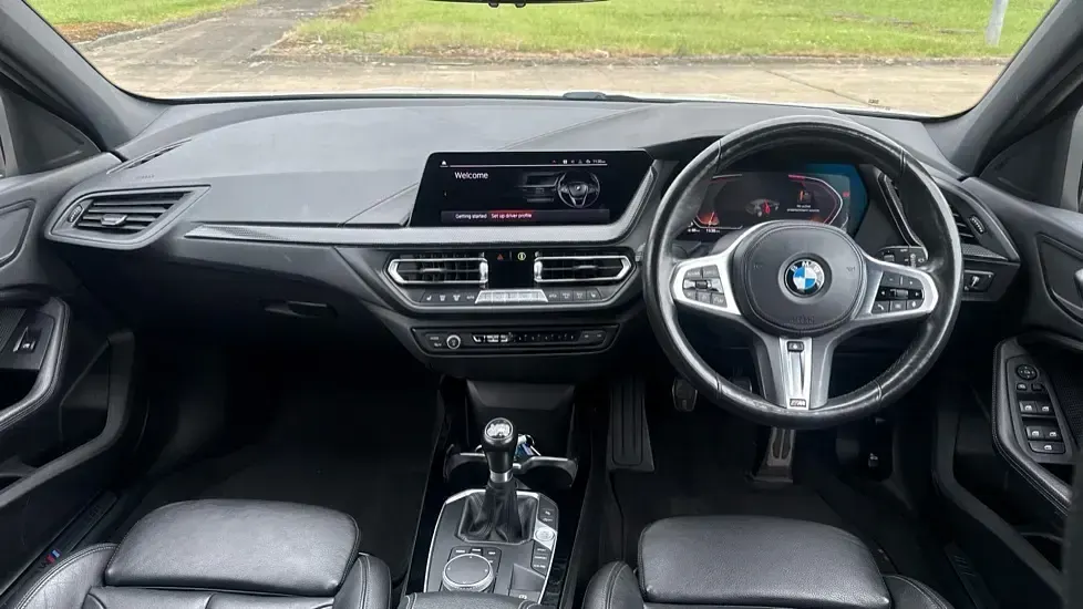 Used BMW 118 M Sport 134 HP (98 kW) 2021 White Hatchback