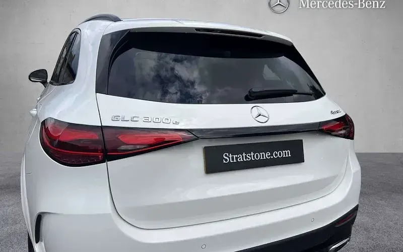 Used Mercedes GLC300e Urban 313 HP (230 kW) 2025 White SUV