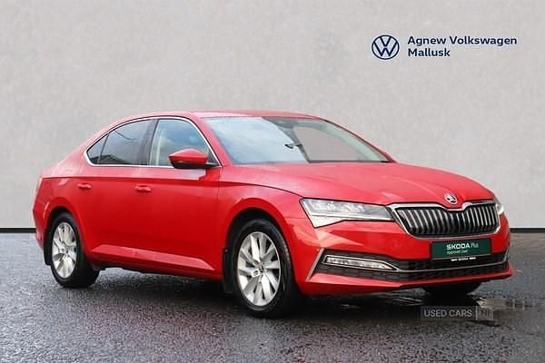 Red Used 2021 Skoda Superb SE Technology Hatchback | £15,490 (Fair price) - Image 1/4