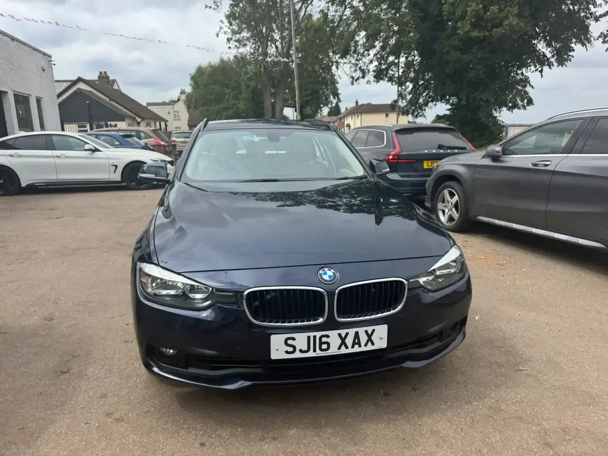 Used BMW 320 Performance 181 HP (133 kW) 2016 Blue Estate