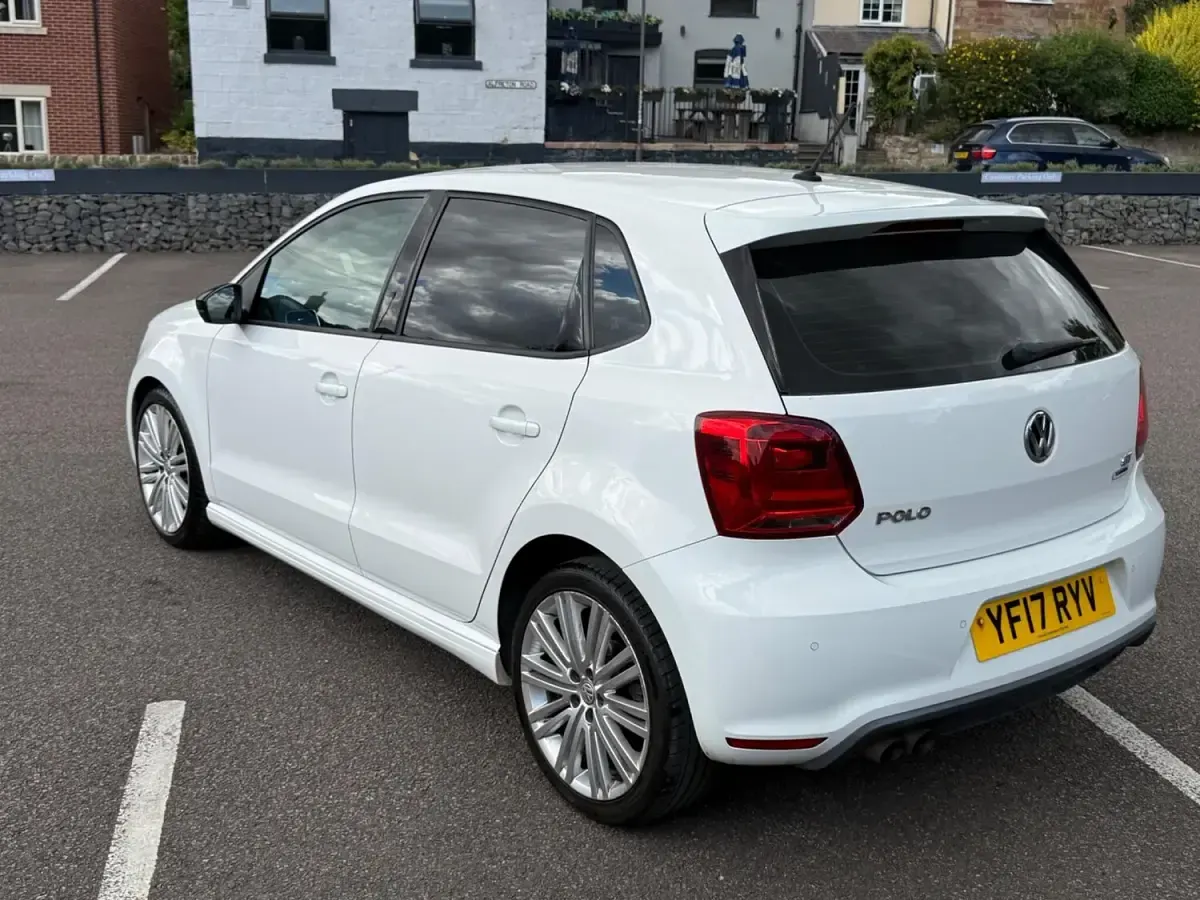 Used VW Polo BlueGT 150 HP (110 kW) 2017 White Hatchback