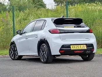 Used Peugeot 208 GTi 145 HP (106 kW) 2025 White Hatchback