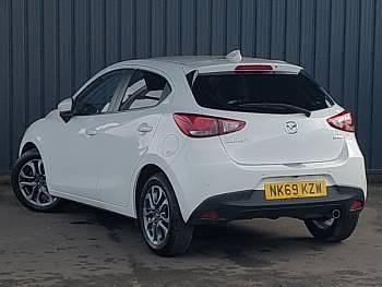 Used Mazda 2 Inclusive 90 HP (66 kW) 2019 White Hatchback